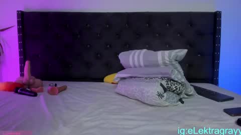 Glektra Gray online show from February 2025 08:49:02 AM