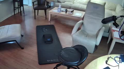 Snapshot of glennbootycam chatting on December 2024 04:07:02 AM glennbitch online show from December 2024 04:07:02 AM