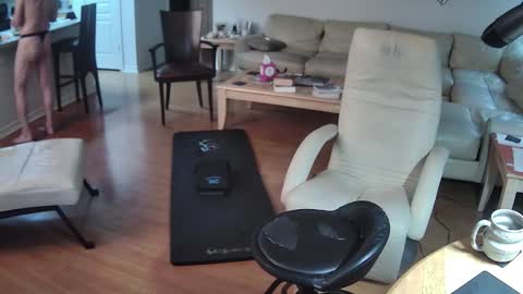 Snapshot of glennbootycam chatting on December 2025 04:05:01 PM glennbitch online show from December 2025 04:05:01 PM