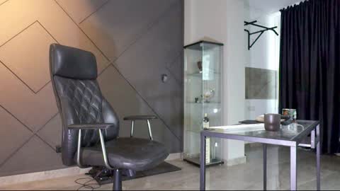 Matthew .. for short call me Matt online show from February 2025 10:18:02 AM