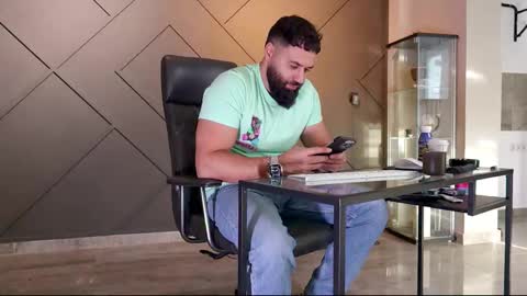 Matthew .. for short call me Matt online show from February 2025 01:40:01 PM