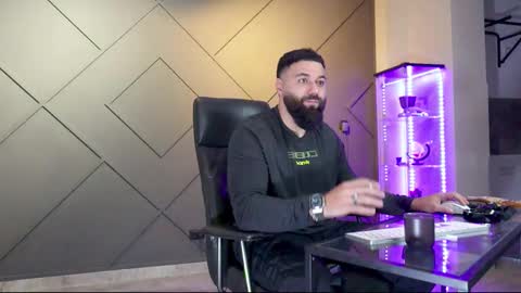 Matthew .. for short call me Matt online show from February 2025 03:37:01 AM