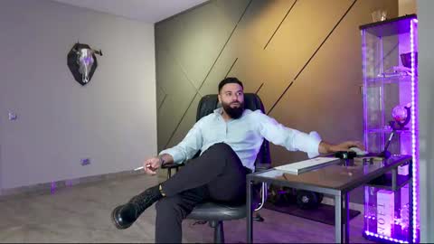 Matthew .. for short call me Matt online show from March 2025 06:04:02 AM