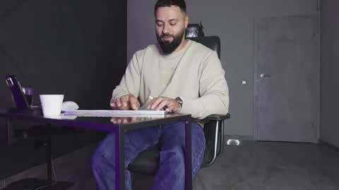 Matthew .. for short call me Matt online show from October 2025 10:09:01 PM