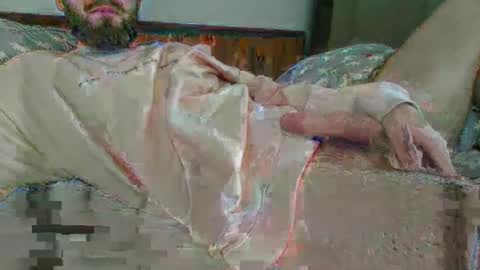 guybuzz online show from December 2025 10:45:02 AM