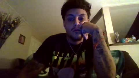 Snapshot of glly555 chatting on October 2025 10:27:02 AM glly555 online show from October 2025 10:27:02 AM