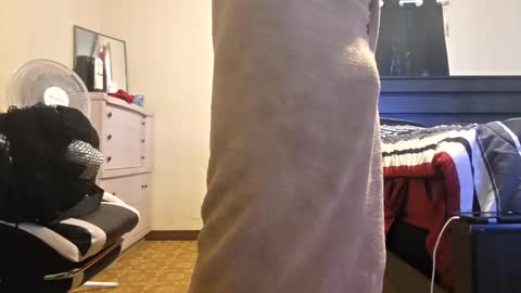 glomightyj online show from May 2026 06:37:01 PM