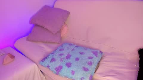 Snapshot of gloomydoll chatting on February 2025 05:50:01 PM Mimi online show from February 2025 05:50:01 PM