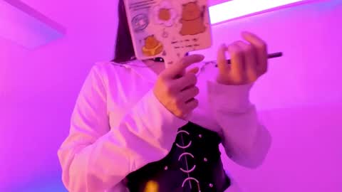 Snapshot of gloomydoll chatting on September 2025 05:05:02 PM Mimi online show from September 2025 05:05:02 PM