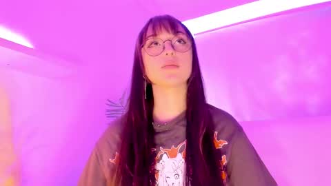 Snapshot of gloomydoll chatting on September 2025 06:57:02 PM Mimi online show from September 2025 06:57:02 PM