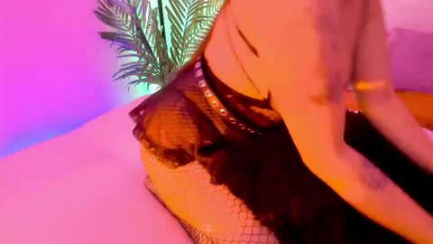 Snapshot of gloomydoll chatting on October 2025 06:02:01 PM Mimi online show from October 2025 06:02:01 PM