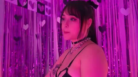 Snapshot of gloomydoll chatting on February 2026 10:06:01 PM Mimi online show from February 2026 10:06:01 PM