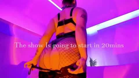 Snapshot of gloomydoll chatting on February 2026 06:14:01 PM Mimi online show from February 2026 06:14:01 PM