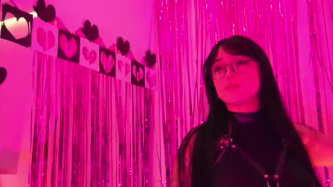 Snapshot of gloomydoll chatting on February 2026 07:22:01 PM Mimi online show from February 2026 07:22:01 PM