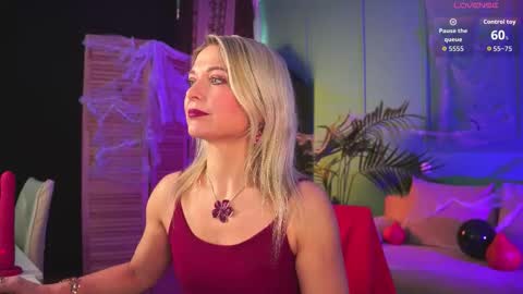 Gloria online show from November 2025 10:58:02 AM