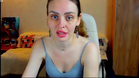 Snapshot of gloria_wood chatting on July 2026 03:58:02 PM Gloria Wood online show from July 2026 03:58:02 PM
