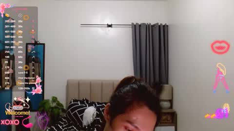 Kim - DONT FORGET TO FOLLOW AND GIME THUMBS UP online show from September 2025 12:06:01 PM