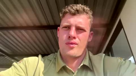 Snapshot of gman584114 chatting on July 2026 07:29:01 AM gman584114 online show from July 2026 07:29:01 AM