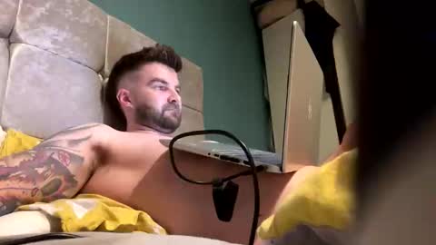 gmangee11 online show from February 2025 08:18:01 PM