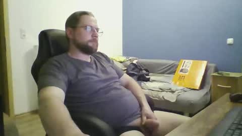 gnik_labinnah online show from April 2026 09:38:02 PM