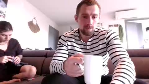 Snapshot of gnl_ chatting on December 2025 11:48:01 AM gnl_ online show from December 2025 11:48:01 AM