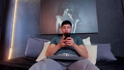 Snapshot of god_of_olympus1 chatting on December 2024 03:32:01 PM steven online show from December 2024 03:32:01 PM