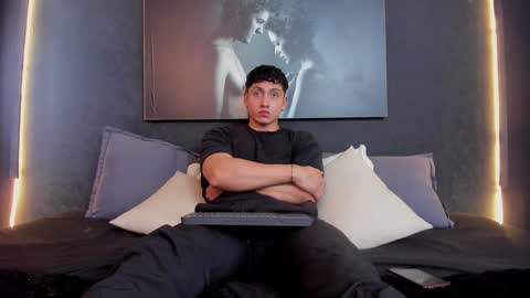 Snapshot of god_of_olympus1 chatting on December 2024 05:09:01 PM steven online show from December 2024 05:09:01 PM