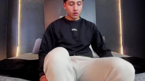 Snapshot of god_of_olympus1 chatting on December 2024 12:40:02 PM steven online show from December 2024 12:40:02 PM