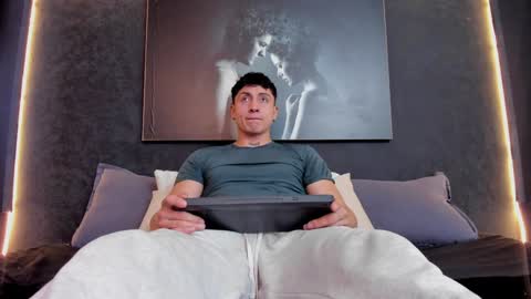 Snapshot of god_of_olympus1 chatting on January 2025 06:34:02 PM steven online show from January 2025 06:34:02 PM