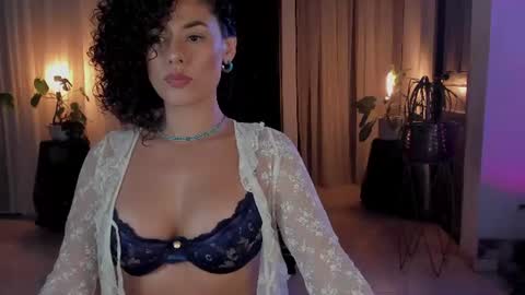 Snapshot of goddes_helena chatting on August 2026 01:05:02 AM Elena online show from August 2026 01:05:02 AM