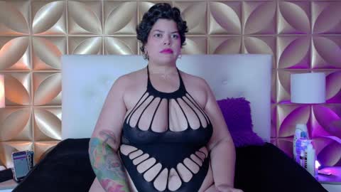 Snapshot of goddess_arethaozz chatting on April 2026 02:09:02 AM Aretha online show from April 2026 02:09:02 AM