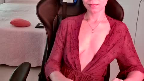 Snapshot of goddess_artemis_ chatting on June 2026 12:53:02 AM Fauna online show from June 2026 12:53:02 AM