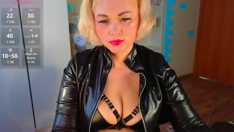 Mrs. Isabella online show from February 2025 08:21:01 AM