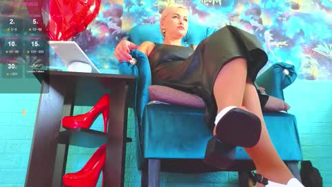 Mrs. Isabella online show from September 2025 03:08:02 AM