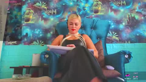 Mrs. Isabella online show from October 2025 04:12:01 AM