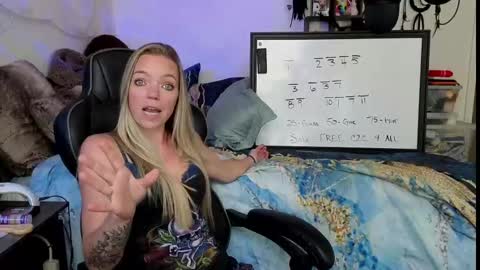 Snapshot of goddess_of_mars chatting on September 2025 04:06:01 PM Patricia Mars Goddess of Mars twitter thegoddessmindy online show from September 2025 04:06:01 PM