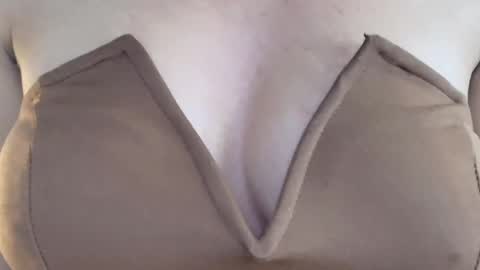 Snapshot of goddess_saori chatting on February 2026 12:42:02 AM Saori online show from February 2026 12:42:02 AM