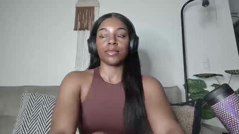 Snapshot of goddessblackk chatting on February 2026 02:16:01 AM Miss Raven Black online show from February 2026 02:16:01 AM