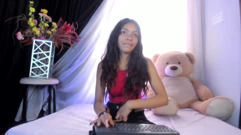 Julieta online show from January 2025 06:56:01 PM