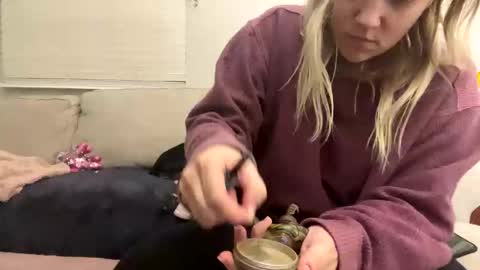 Snapshot of goddessmayvn chatting on November 2025 01:37:01 AM GoddessMayvn online show from November 2025 01:37:01 AM