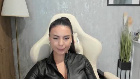 Mistress online show from September 2025 03:14:01 PM