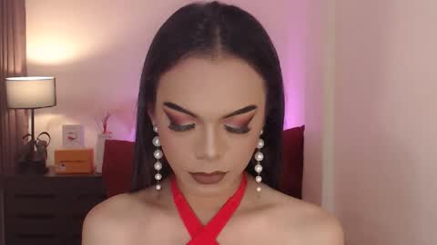 Michaella online show from February 2025 10:26:01 AM