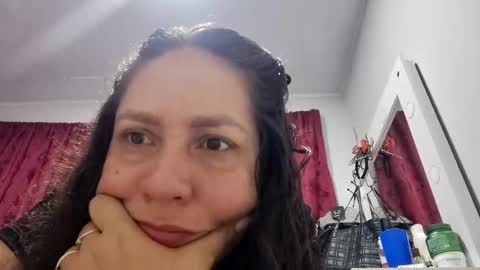  Naih Reyes online show from October 2025 07:31:02 PM