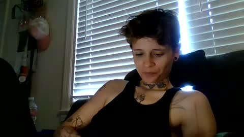 L online show from March 2025 09:35:01 PM