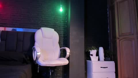 HUAN online show from December 2024 05:20:01 AM