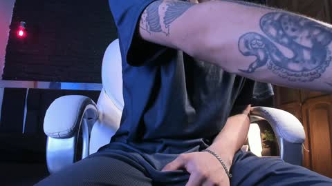 HUAN online show from December 2024 08:41:01 AM