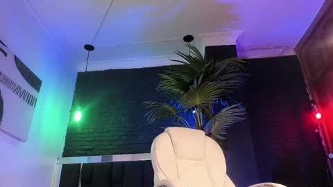 HUAN online show from February 2025 09:34:02 AM