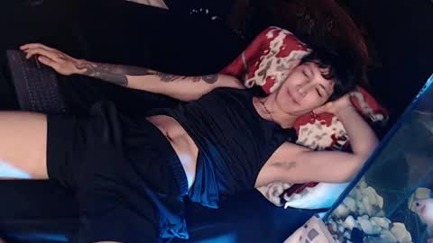 Snapshot of godly_huan chatting on May 2026 02:51:02 AM HUAN online show from May 2026 02:51:02 AM