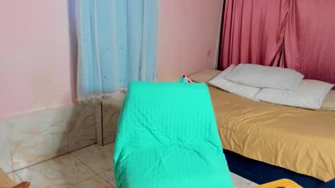 Snapshot of gold_curlscb chatting on January 2026 10:14:02 PM Mary online show from January 2026 10:14:02 PM