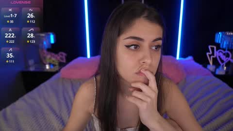 Snapshot of goldbabys chatting on January 2025 05:15:01 PM GoldBabyS online show from January 2025 05:15:01 PM